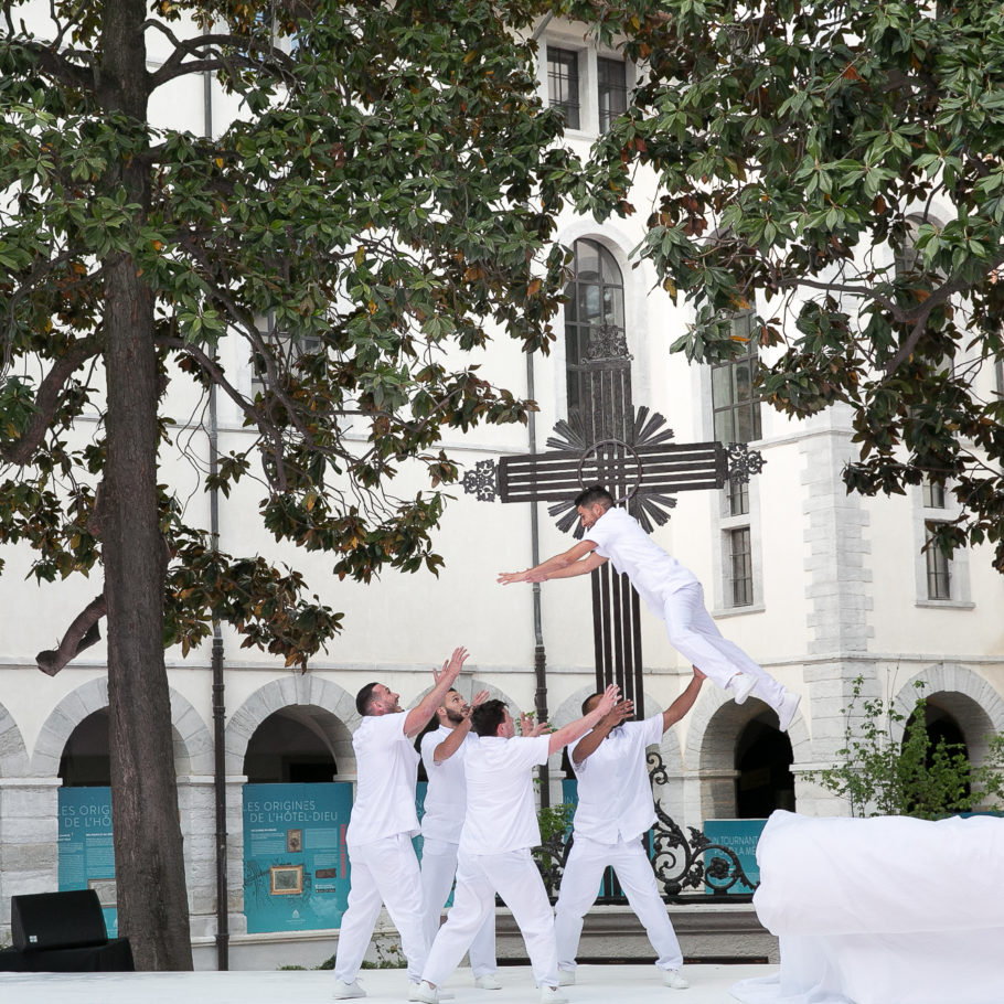 inauguration grand hotel dieu